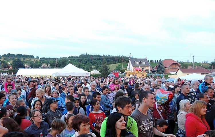 Zahlreiche jährlich wiederkehrende Veranstaltungen locken die Einwohner der Region und die Touristen